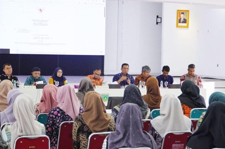 Pj Wako Sonny Dorong Gerakan Bersama Mengurangi Sampah Plastik