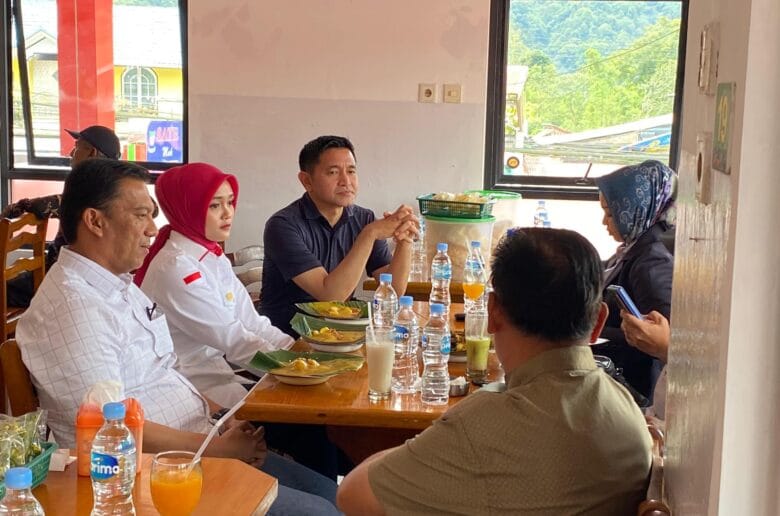 Pj Wali Kota Padang Panjang Sampaikan Aspirasi ke Anggota DPD Pj Wali Kota Padang Panjang Sampaikan Aspirasi ke Anggota DPD RI