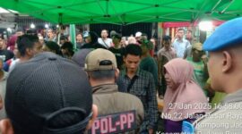 Satpol PP Ingatkan PKL di Kawasan Permindo Agar Patuhi Aturan