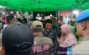 Satpol PP Ingatkan PKL di Kawasan Permindo Agar Patuhi Aturan