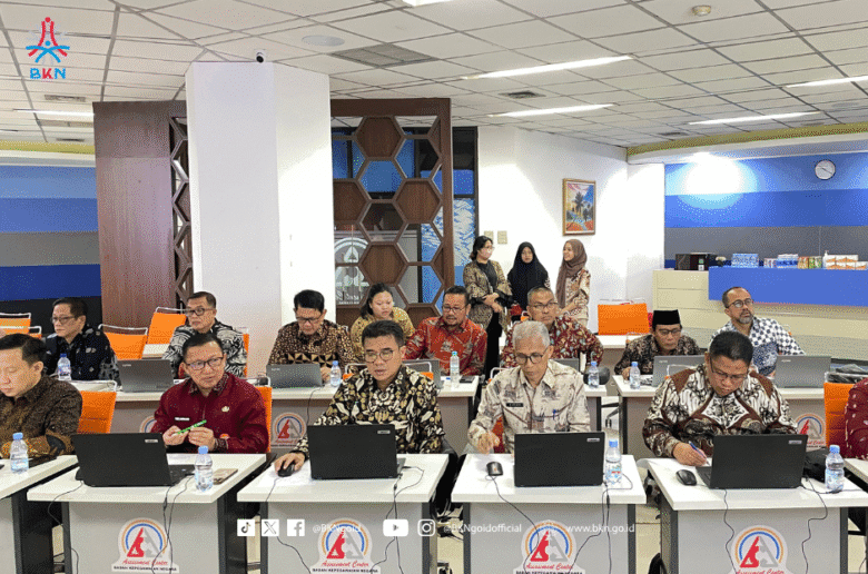 15 Calon Sekda Sumbar Ikuti Penilaian Kompetensi di BKN 15 Calon Sekda Sumbar Ikuti Penilaian Kompetensi di BKN