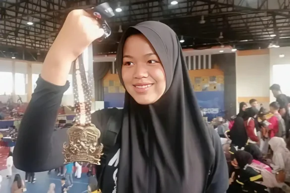 Spektakuler! Siswi MAN 3 Padang Raih Emas di Kejurnas Taekwondo 2025