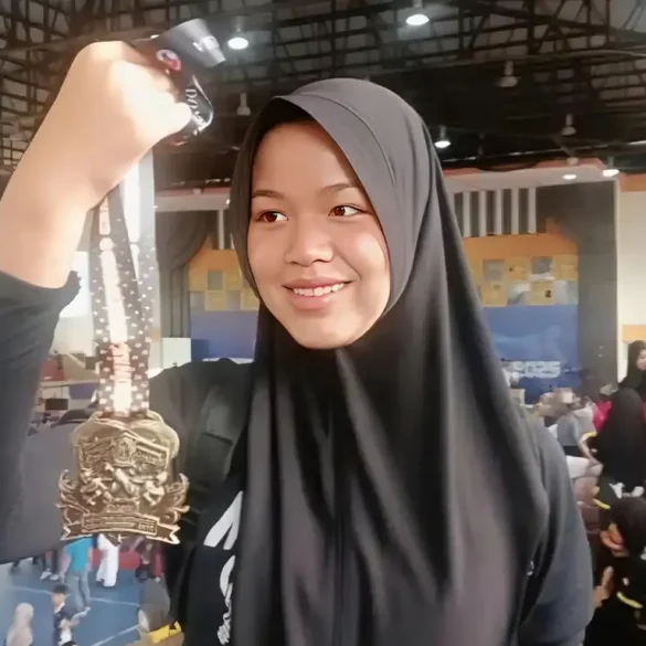 Spektakuler! Siswi MAN 3 Padang Raih Emas di Kejurnas Taekwondo 2025