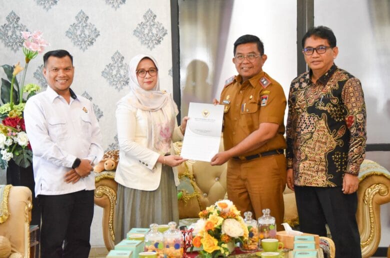 BPK Periksa Laporan Keuangan Pemko Padang, Pj Sekda: Kami Siap BPK Periksa Laporan Keuangan Pemko Padang, Pj Sekda: Kami Siap Kooperatif