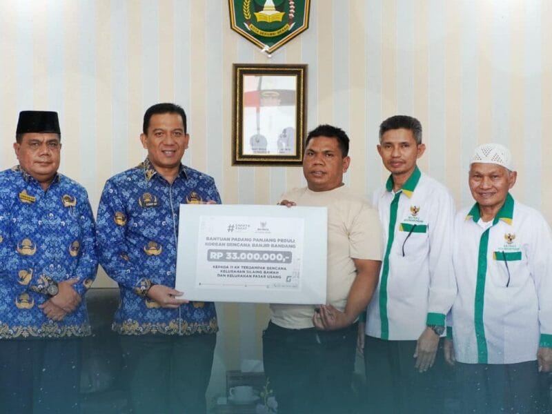 Baznas Salurkan Bantuan Rp33 Juta untuk 11 Korban Bencana Galodo Baznas Salurkan Bantuan Rp33 Juta untuk 11 Korban Bencana Galodo Marapi