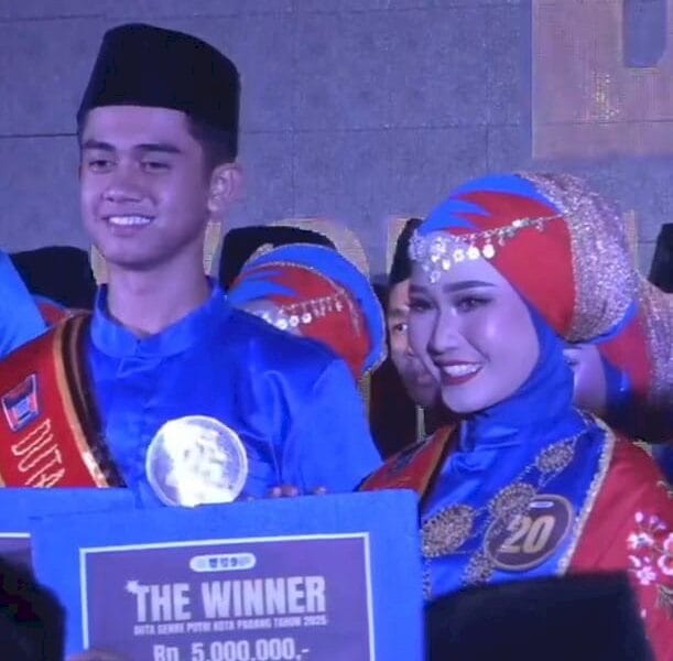 Muhammad Fakri dan Pinkan Sukmawati Dinobatkan Sebagai Duta GenRe Kota Muhammad Fakri dan Pinkan Sukmawati Dinobatkan Sebagai Duta GenRe Kota Padang 2025