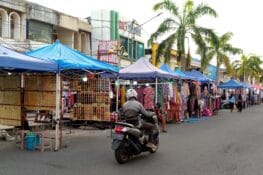 PKL Kembali Berjualan di Permindo Pasca-Bentrokan dengan Satpol PP