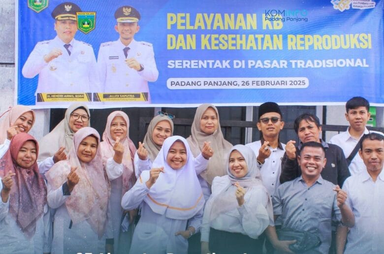 Pelayanan KB Serentak di Padang Panjang, 95 Akseptor Ikut Berpartisipasi Pelayanan KB Serentak di Padang Panjang, 95 Akseptor Ikut Berpartisipasi