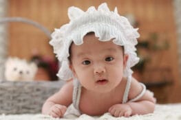 Penyebab Bayi Sering Gumoh dan Tanda yang Perlu Diwaspadai