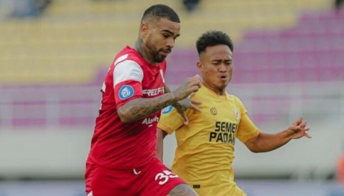 Disaksikan Jokowi, Semen Padang FC Tahan Imbang Persis Solo