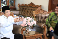 
        Pimpinan Komisi VIII DPR Doakan untuk Kesehatan Menag
    