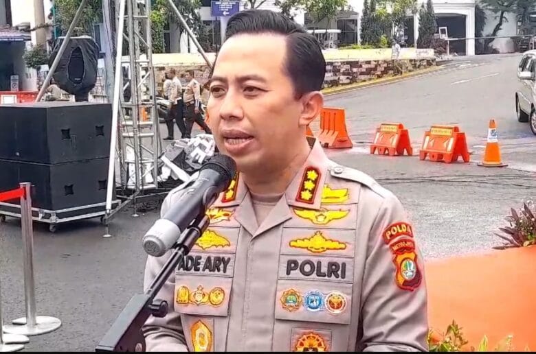 Polda Metro Beri Sanksi PTDH Hingga Demosi Kepada 5 AnggotaPenyebar Polda Metro Beri Sanksi PTDH Hingga Demosi Kepada 5 AnggotaPenyebar Deepfake Presiden Ditangkap, Sudah Raih Keuntungan Hingga Rp65 Juta
