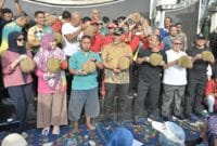 Ribuan Warga ‘Balanjuang’ Durian pada Kegiatan CFD