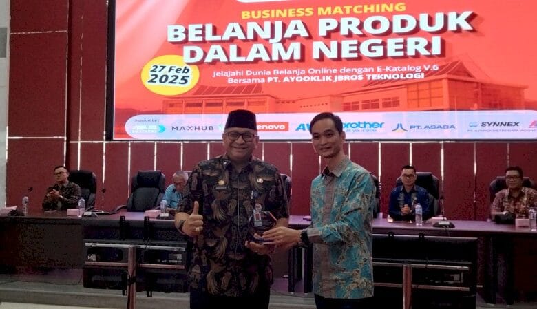 Sukseskan GNBBI, Pemko Padang Dorong Belanja Produk Lokal Sukseskan GNBBI, Pemko Padang Dorong Belanja Produk Lokal
