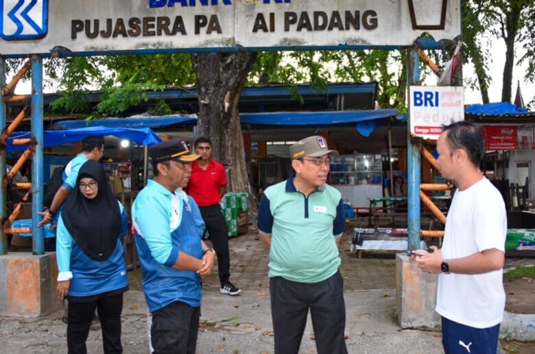 Tak Terawat, Pemko Padang akan Benahi Pujasera Pantai Padang Tak Terawat, Pemko Padang akan Benahi Pujasera Pantai Padang