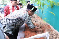 
        Tarhib Ramadan, Kemenag Bersih-bersih Masjid dan Tanam Satu Juta Pohon
    
