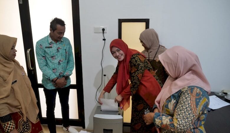 Tertib Administrasi, Diskominfo Padang Musnahkan 1010 Arsip Inaktif Tertib Administrasi, Diskominfo Padang Musnahkan 1010 Arsip Inaktif