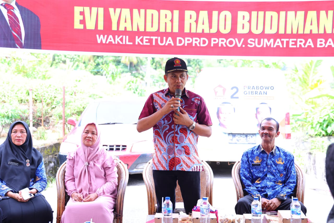 Wakil Ketua DPRD Sumbar Evi Yandri Serap Aspirasi Masyarakat Kota Padang