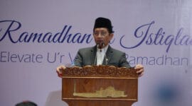 
Di depan Ribuan Jamaah Tarawih Istiqlal, Menag Jelaskan KeutamaanNiat Puasa
