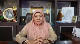 Kepala MAN 3 Padang, Hj. Marliza.
