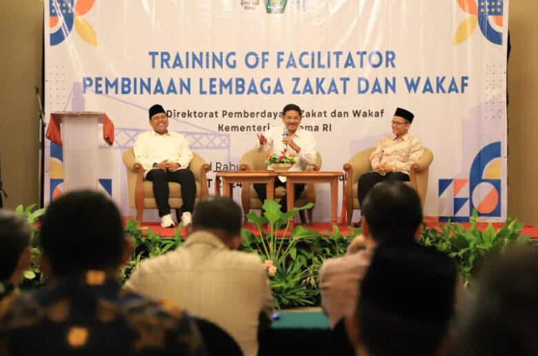 Kemenag Targetkan Pengumpulan Zakat Nasional Naik 10% pada 2025
Kemenag Targetkan Pengumpulan Zakat Nasional Naik 10% pada 2025
