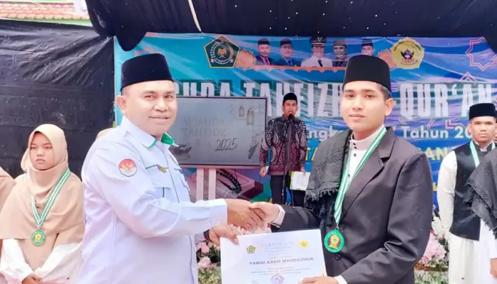 Hafal 30 Juz, Dua Siswa MAN 2 Padang Panjang Raih Hadiah Umrah Gratis