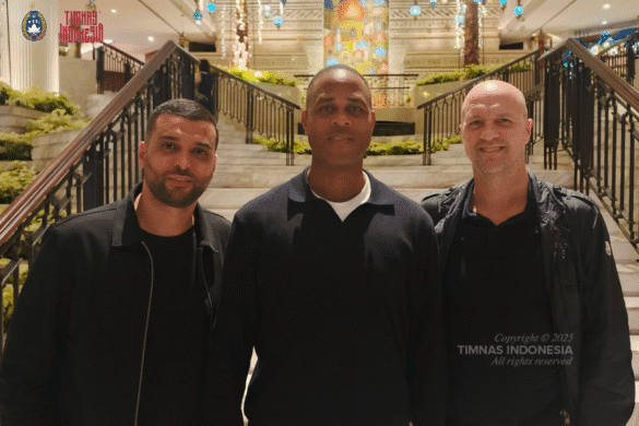 Patrick Kluivert dan Jordi Cruyff Tiba di Jakarta