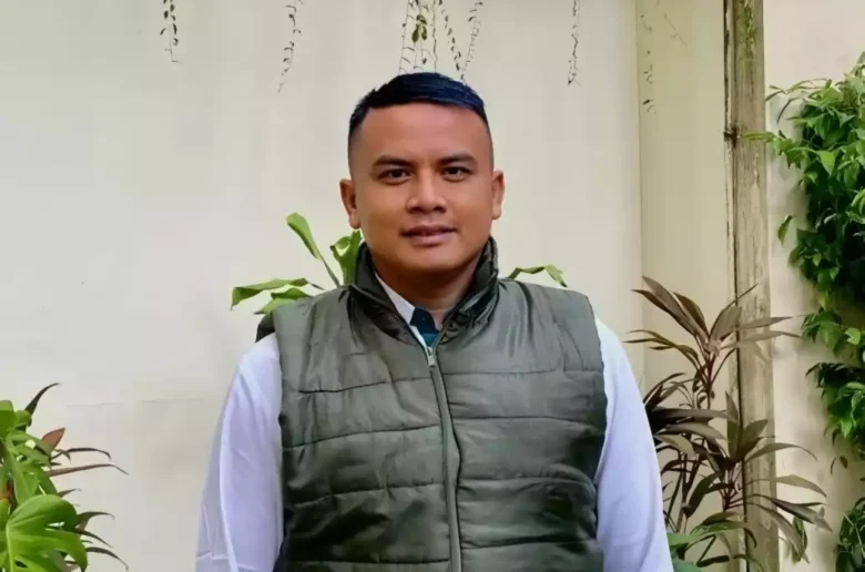 Ketua Yayasan Lebah Muda Nopi Busri