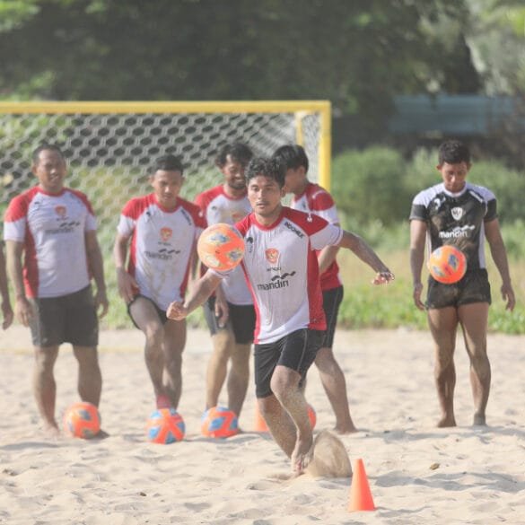Timnas Sepak Bola Pantai Indonesia Siapkan Strategi Maksimal