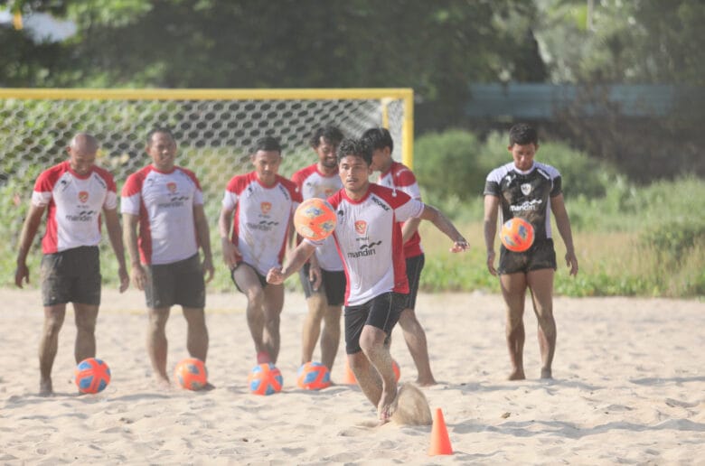Timnas Sepak Bola Pantai Indonesia Siapkan Strategi Maksimal Timnas Sepak Bola Pantai Indonesia Siapkan Strategi Maksimal