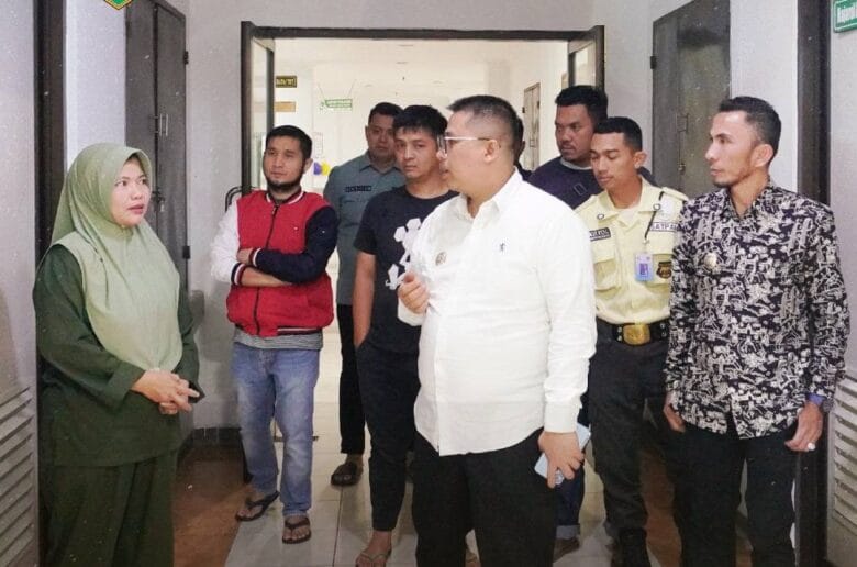 Wako Padang Panjang Sidak RSUD, Temukan Banyak Fasilitas Terbengkalai Wako Padang Panjang Sidak RSUD, Temukan Banyak Fasilitas Terbengkalai