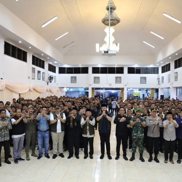 Wali Kota Padang Kukuhkan 325 Dubalang untuk Jaga Keamanan Kota
