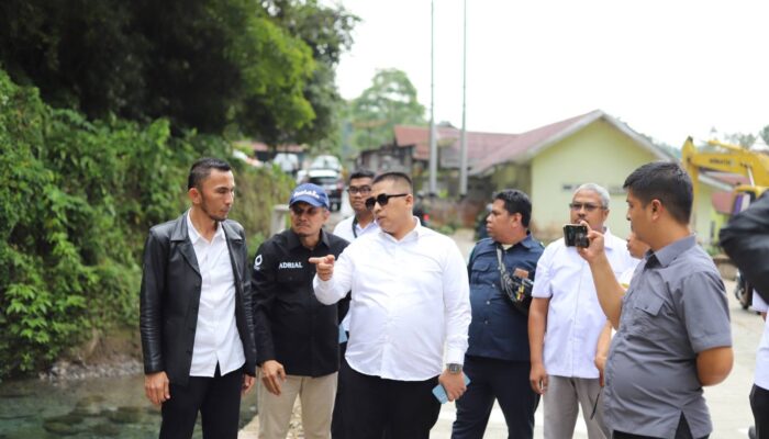 Wali Kota Hendri Arnis Tinjau Pembangunan Jalan di Lubuk Mata Kucing