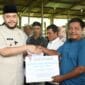Wali Kota Padang Serahkan Hibah 22 Sapi untuk Kelompok Tani