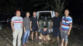 Polres Solok mengamankan seorang pria yang membawa satu unit mobil Toyota Kijang berisi BBM bersubsidi yang diduga akan disalahgunakan.