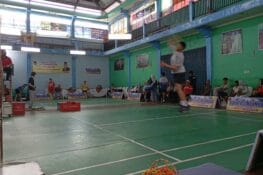 Turnamen Bulutangkis Kota Padang Memasuki Babak Semifinal