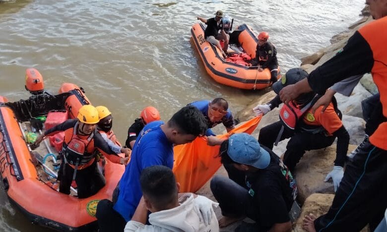 Korban Hanyut di Sungai Batang Kandis Ditemukan Meninggal Dunia