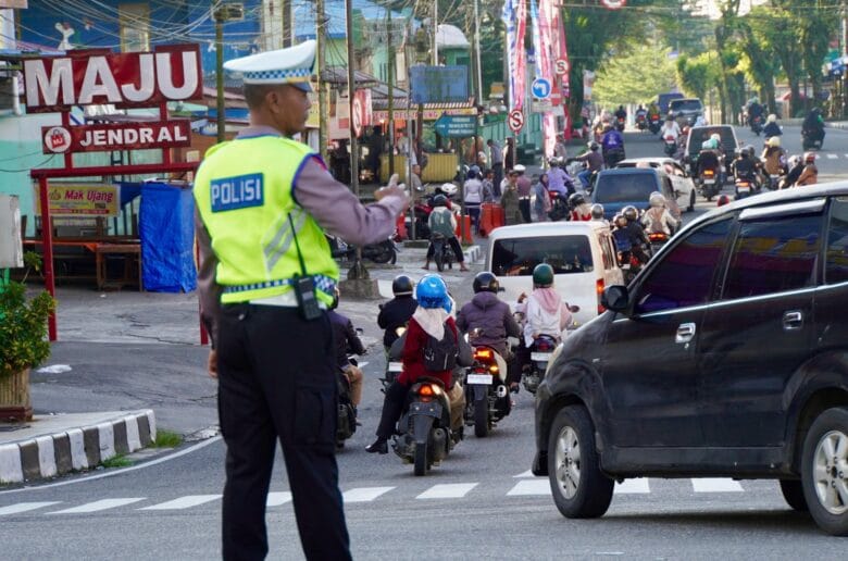 Sistem Satu Arah di Padang Panjang Berlaku 24 Jam Penuh Sistem Satu Arah di Padang Panjang Berlaku 24 Jam Penuh