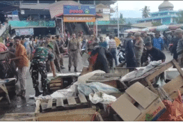Tertibkan PKL, Pemko Padang Relokasi Pedagang Pasar Bandar Buat ke Lantai Atas