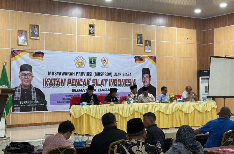 Vasko Ruseimy Pimpin IPSI Sumbar, Eviyandri Dorong Kebangkitan Pencak Silat Minang