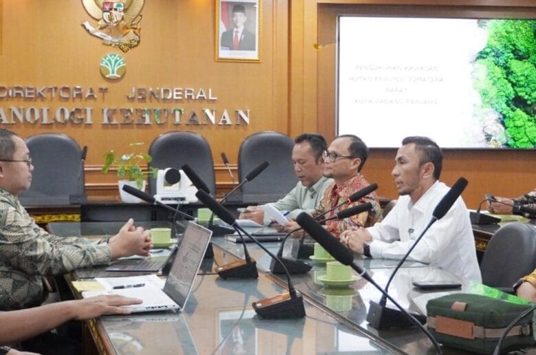 Wawako Padang Panjang Konsultasi dengan Kemenhut Terkait Revisi RTRW 2025–2045 Wawako Padang Panjang Konsultasi dengan Kemenhut Terkait Revisi RTRW 2025–2045