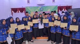 15 Guru dan Pegawai MAN 3 Padang Terima SK PPPK