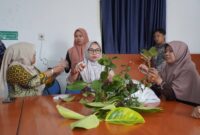 Dispangtan Padang Panjang Latih ASN Gandakan Tanaman Hias