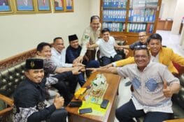 Hamdanus Silahturahmi dengan Ketua DPRD Padang Pariaman Aprinaldi dan Wakil Ketua DPRD Pessel Ermizen bahas Porprov