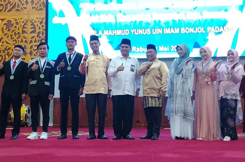 MAN 1 Padang Gelar Perpisahan Siswa, 162 Tembus PTN Jalur Undangan MAN 1 Padang Gelar Perpisahan Siswa, 162 Tembus PTN Jalur Undangan