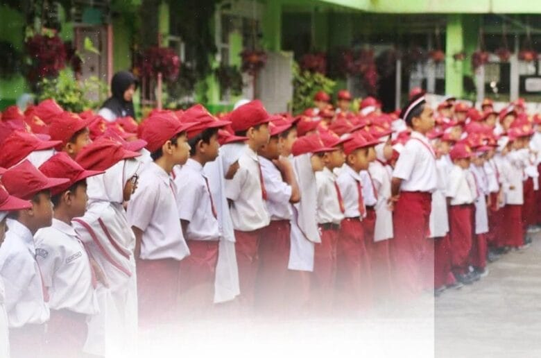 Padang Panjang Siapkan Seragam Gratis untuk Siswa Kurang Mampu