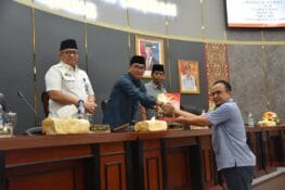 Pemko Padang dan DPRD Sahkan Tiga Perda Selama Masa Sidang II Tahun 2025