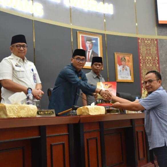 Pemko Padang dan DPRD Sahkan Tiga Perda Selama Masa Sidang II Tahun 2025