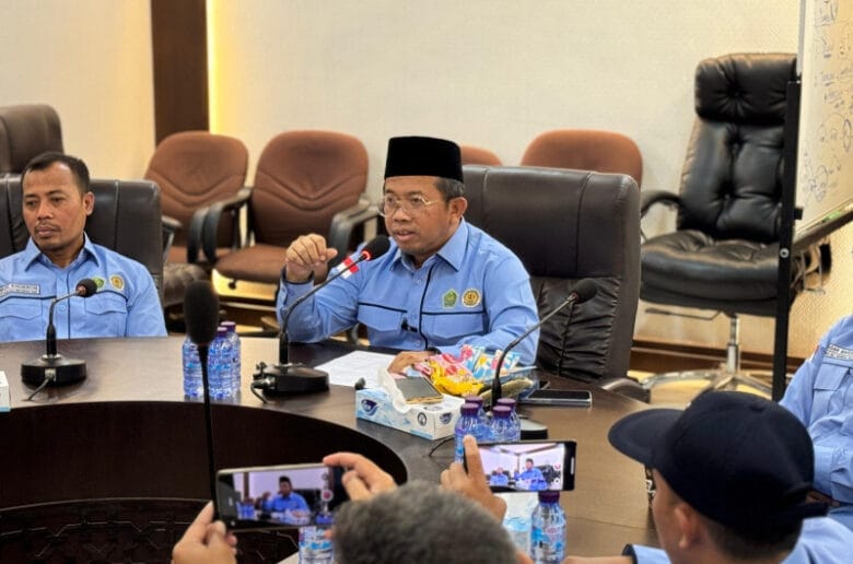 Transformasi Layanan Haji 2025: Berbasis Syarikah, Kenyamanan Jemaah Target Utama
Transformasi Layanan Haji 2025: Berbasis Syarikah, Kenyamanan Jemaah Target Utama