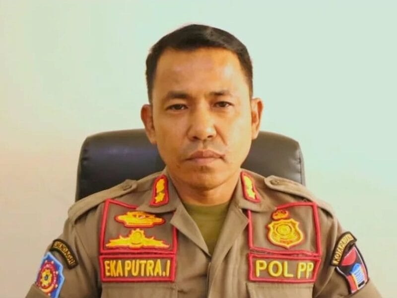 Viral Video Penertiban PKL di Padang, Satpol PP Klarifikasi Tak Viral Video Penertiban PKL di Padang, Satpol PP Klarifikasi Tak Ada Tindakan Represif